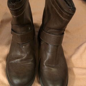 Steve Madden booties